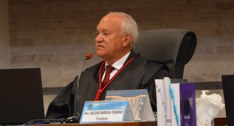 O magistrado, que atualmente ocupa o cargo de Presidente da Corte eleitoral sul-mato-grossense, ...