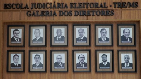 Galeria com as fotografias dos diretores da Escola Judiciária Eleitoral.